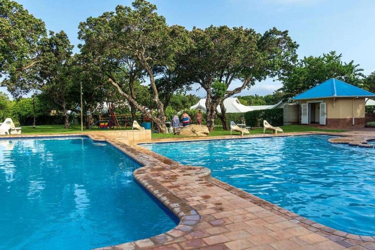 Caribbean Estates Lakeview Villa Port Edward Buitenkant foto