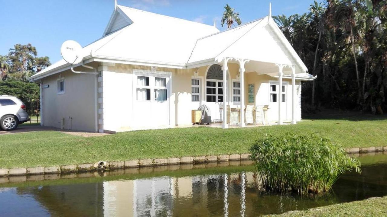 Caribbean Estates Lakeview Villa Port Edward Buitenkant foto