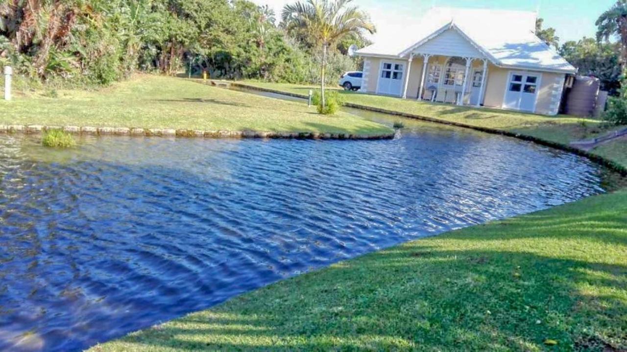 Caribbean Estates Lakeview Villa Port Edward Buitenkant foto