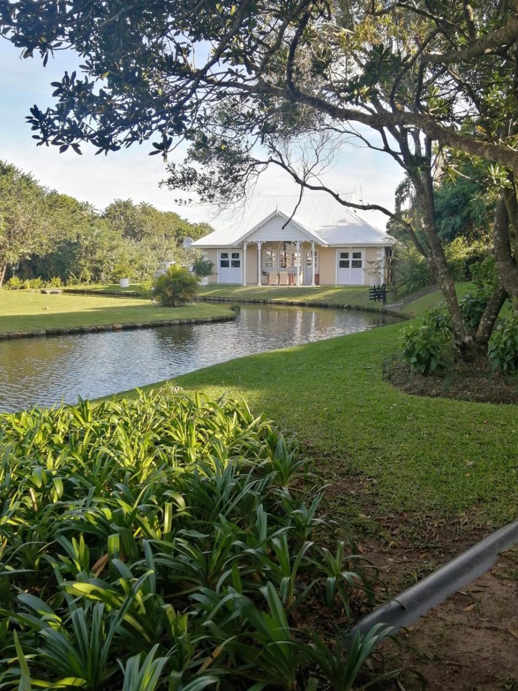 Caribbean Estates Lakeview Villa Port Edward Buitenkant foto